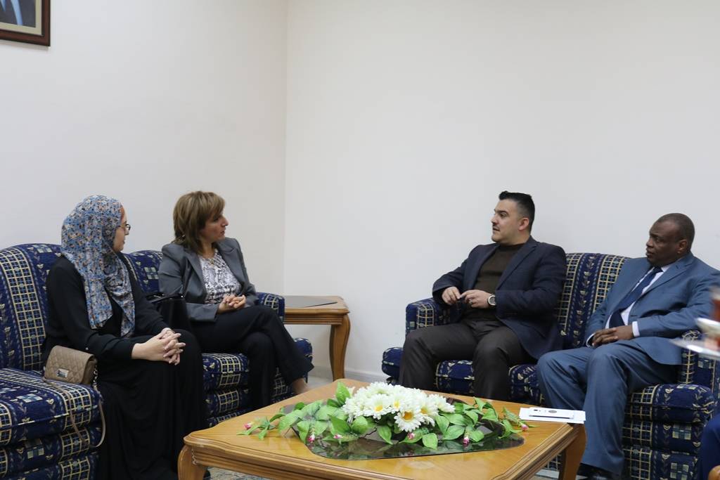 اللجنة الأمريكية الأردنية لتبادل التعليم (Fulbright Jordan) تحاضر في جامعة الحسين بن طلال
