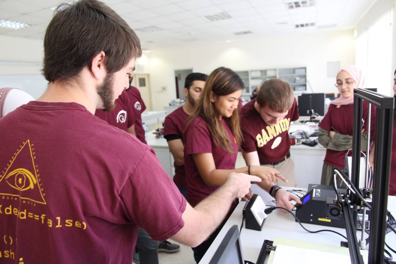 الجامعة الأميركية في مادبا تشارك بمؤتمر القمة للصناعة والإبتكار في ناسا هيوستن تكساس