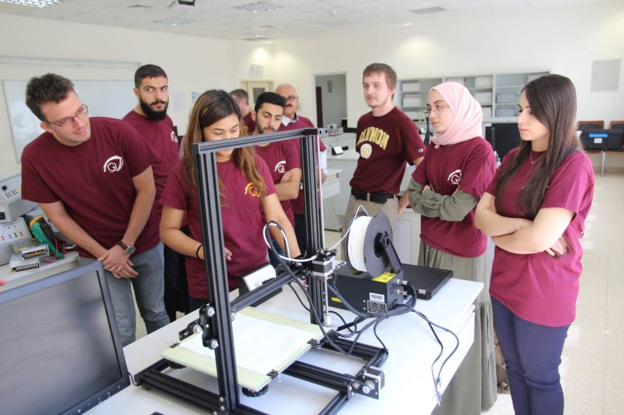 الجامعة الأميركية في مادبا تشارك بمؤتمر القمة للصناعة والإبتكار في ناسا هيوستن تكساس