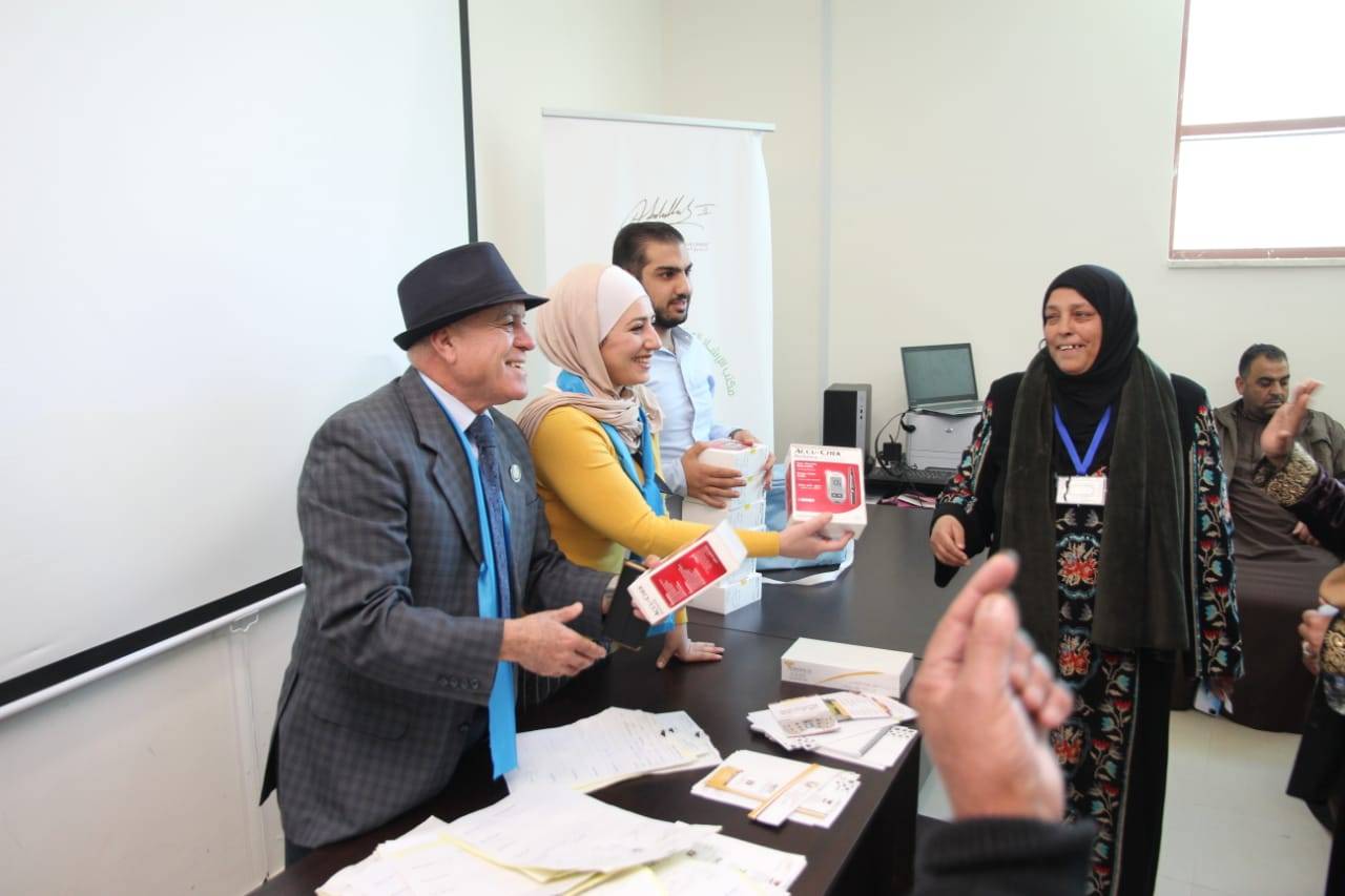 الجامعة الأميركية في مادبا تحتفل باليوم العالمي للسكري