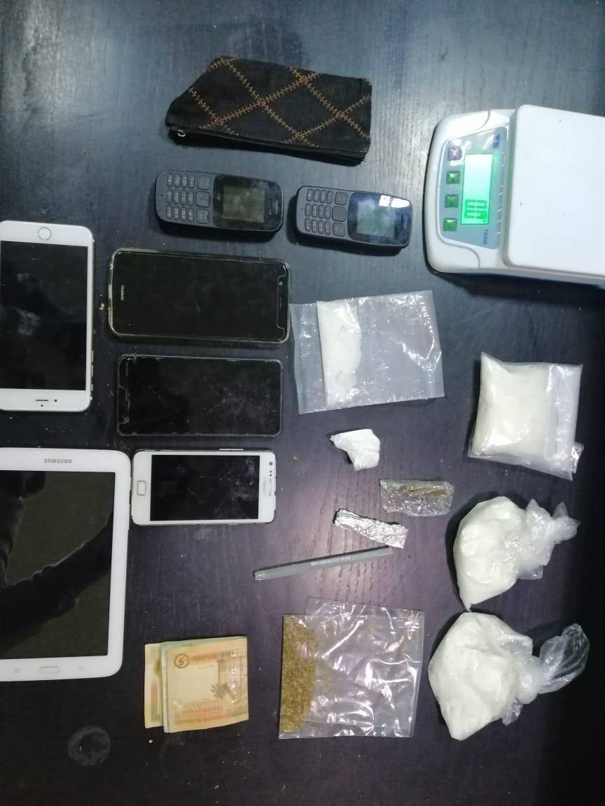 ادارة مكافحة المخدرات تلقي القبض على مجموعة من الاشخاص يروجون للمواد المخدرة 