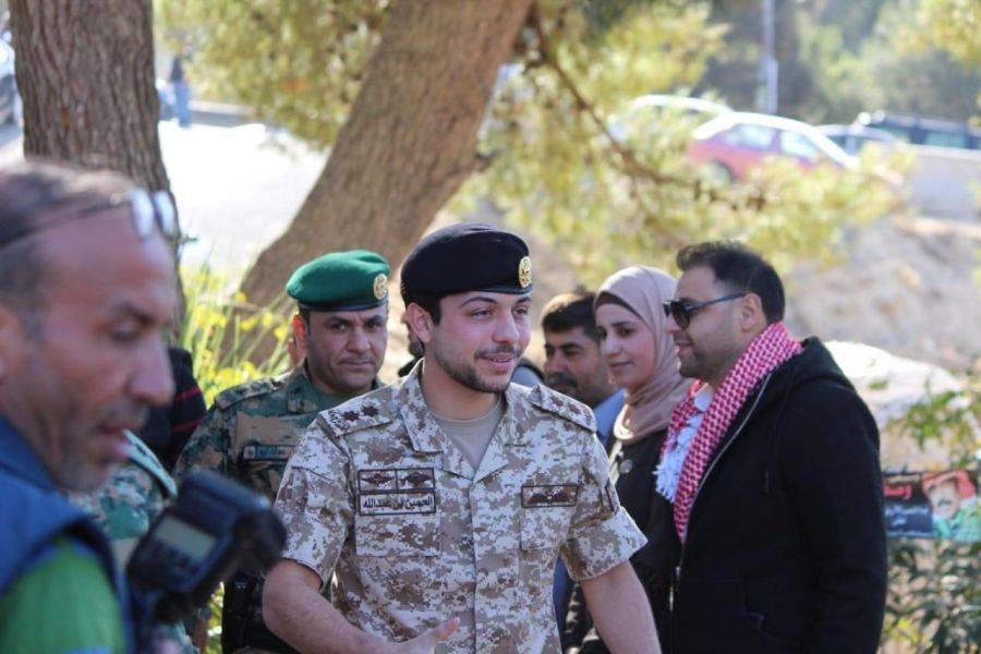 بالفيديو .. ولي العهد يزور ضريح الشهيد وصفي التل