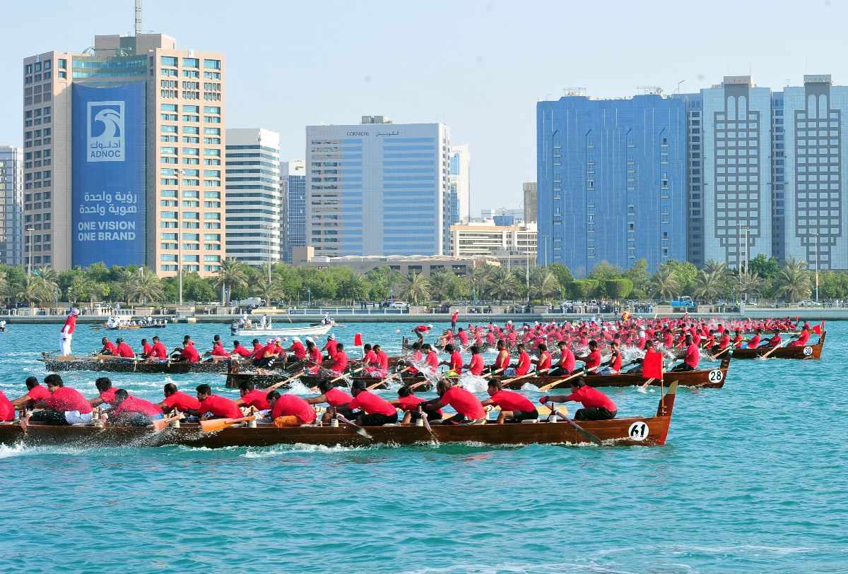 نادي تراث الإمارات يطلق سباق اليوم الوطني لقوارب التجديف 40 قدماً الاثنين المقبل