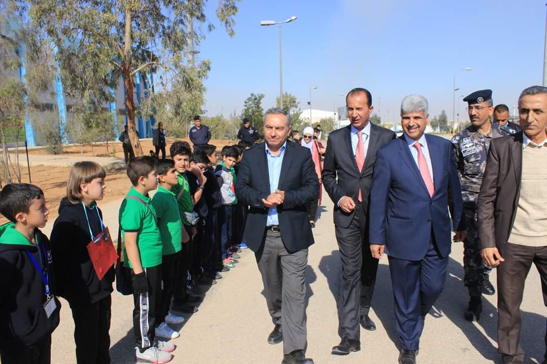  مندوبا عن رئيس الوزراء .. وزير الشباب يفتتح مشروع الطاقة الشمسية 