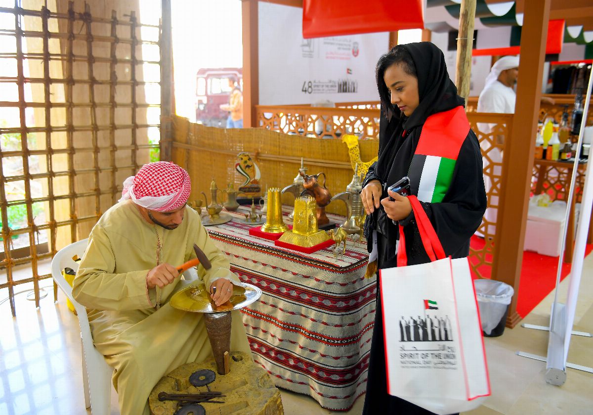 نادي تراث الإمارات يحتفي باليوم الوطني ال٤٨