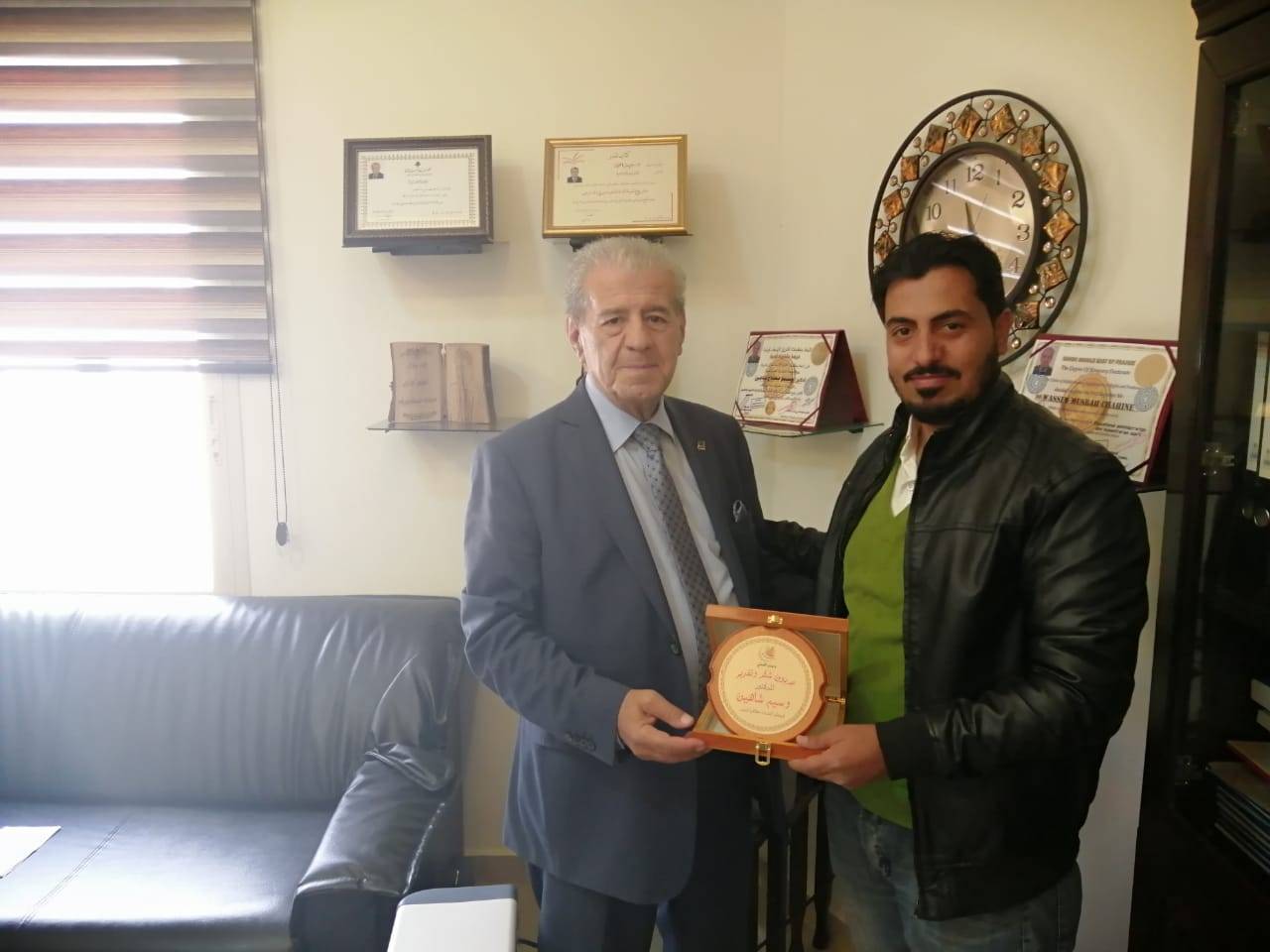 الخمعلي يكرم الأستاذ الدكتور وسيم شاهين في مكتبه( كياني)