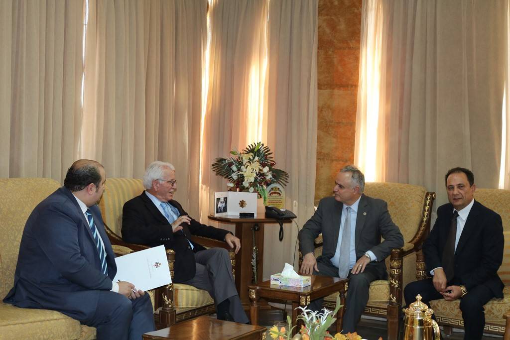 وزير التعليم العالي محي الدين توق يزور جامعة الحسين بن طلال.