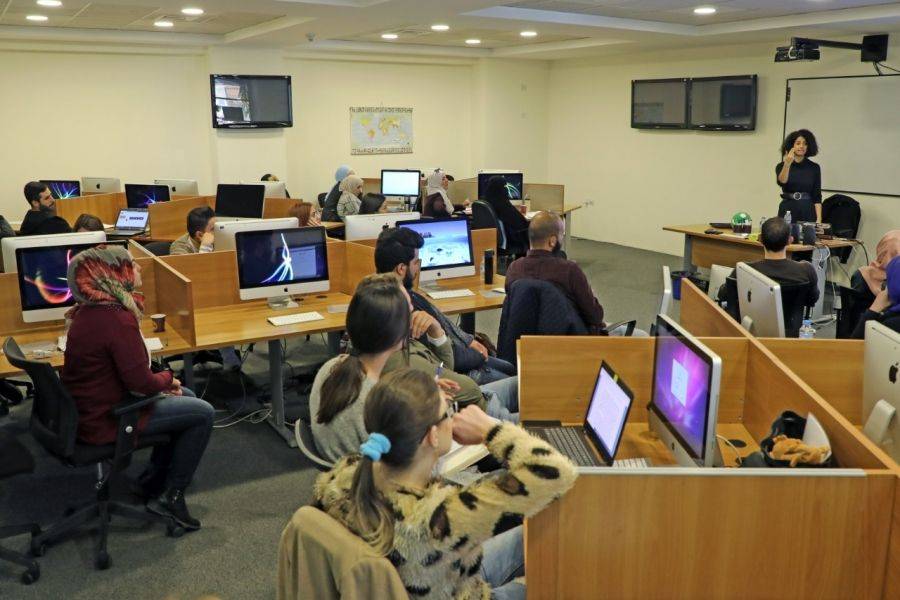 معهد الإعلام الأردني يُقيم تدريباً لاستخدام محرّك البحث بالتعاون مع جوجل للتحقّق من المعلومات