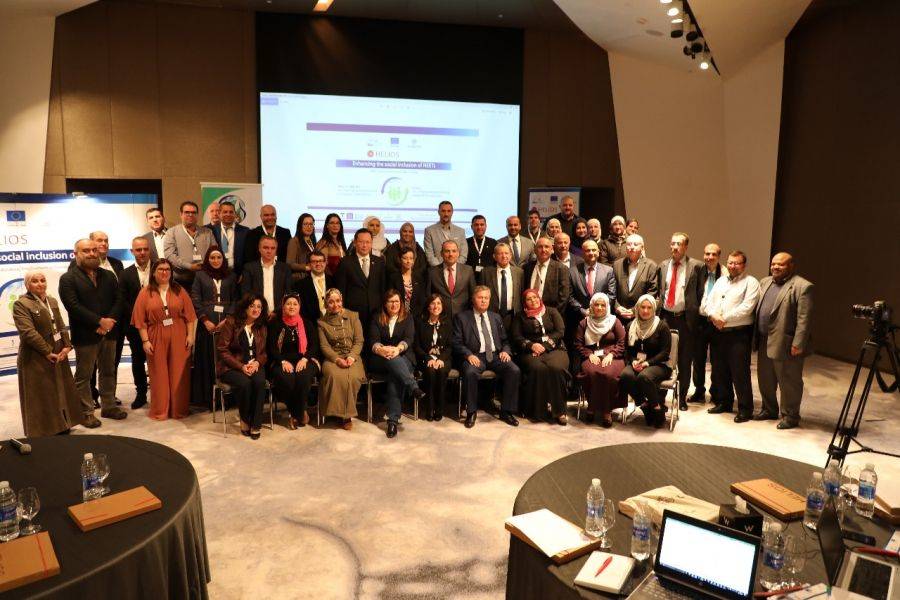 مدير عام البحوث الزراعية وسفيرة الإتحاد الأوروبي  يطلقان مشروع الاندماج الإجتماعي