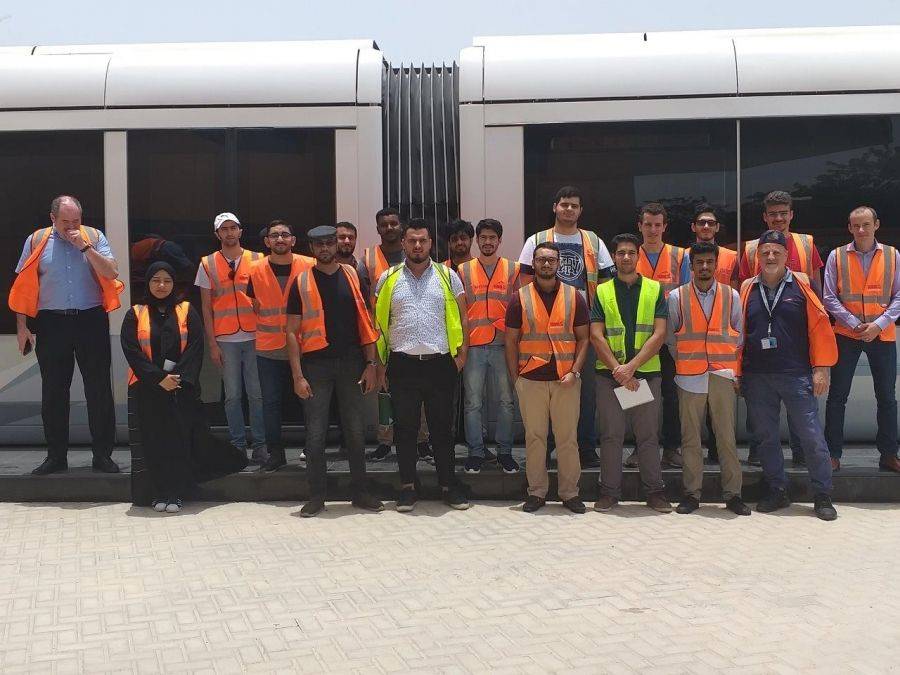 شركات عالمیة تستقطب خریجي جامعة عجمان