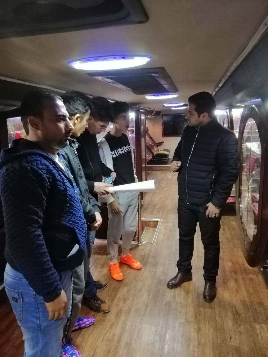 ادارة مكافحة المخدرات تنتقل بالمعرض التوعوي المتنقل ( الحافلة ) الى حدائق الملك عبدالله الثاني في منطقة المقابلين