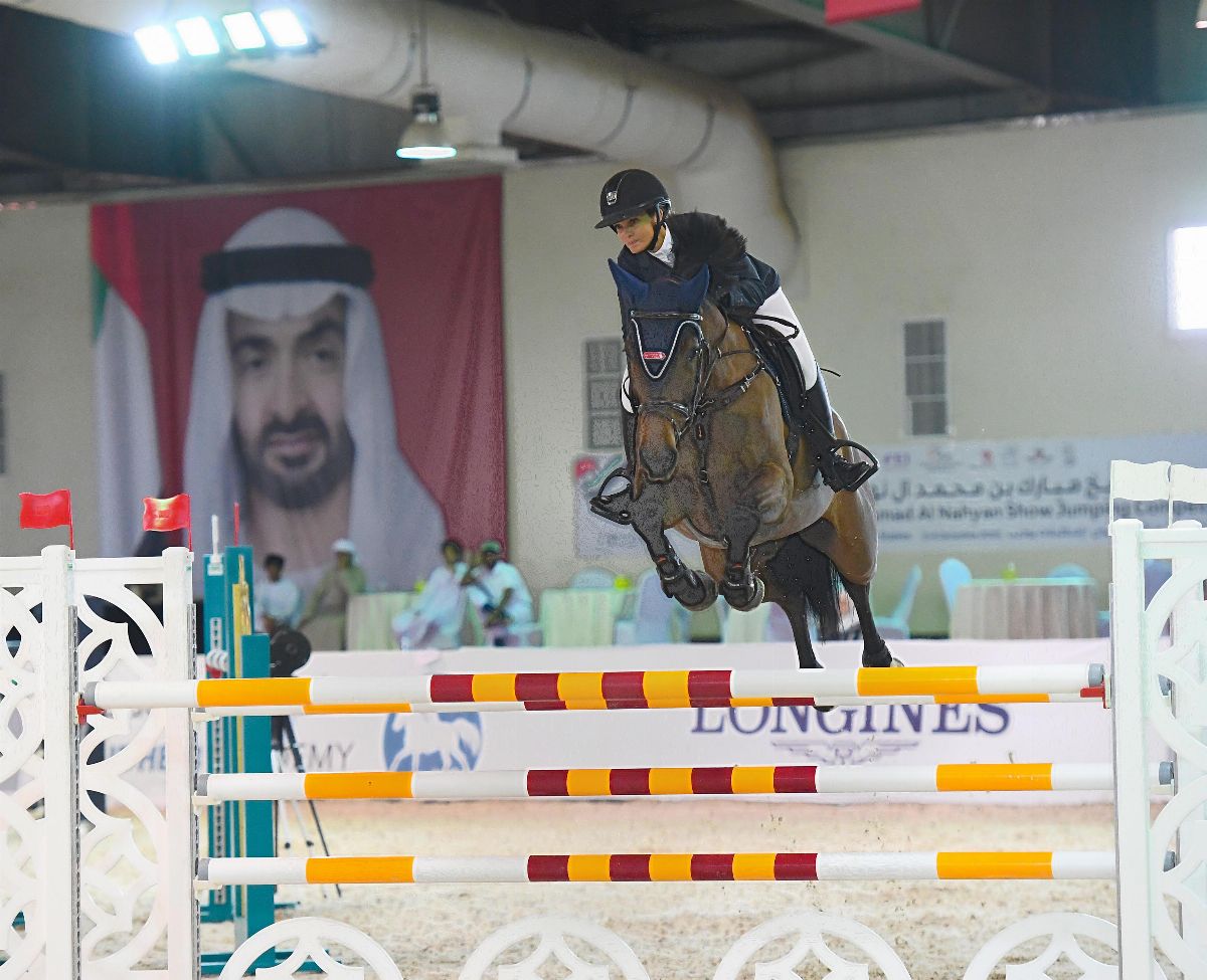 بصالة سلطان بن زايد الكبرى .. انطلاق بطولة الشيخ مبارك بن محمد آل نهيان لقفز الحواجز