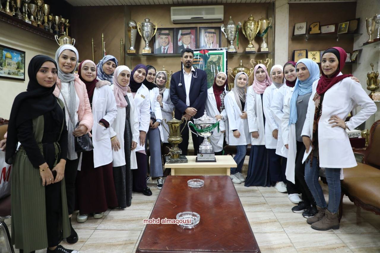 اللجنه الاجتماعية بنادي الوحدات تنجح بتنظيم اليوم الطبي المجاني