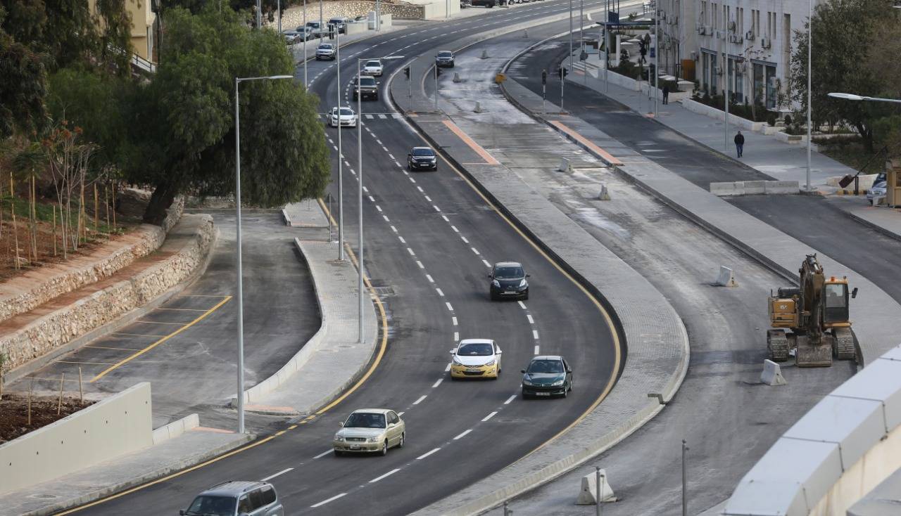 عودة حركة السير بشارع عمر مطر في رأس العين