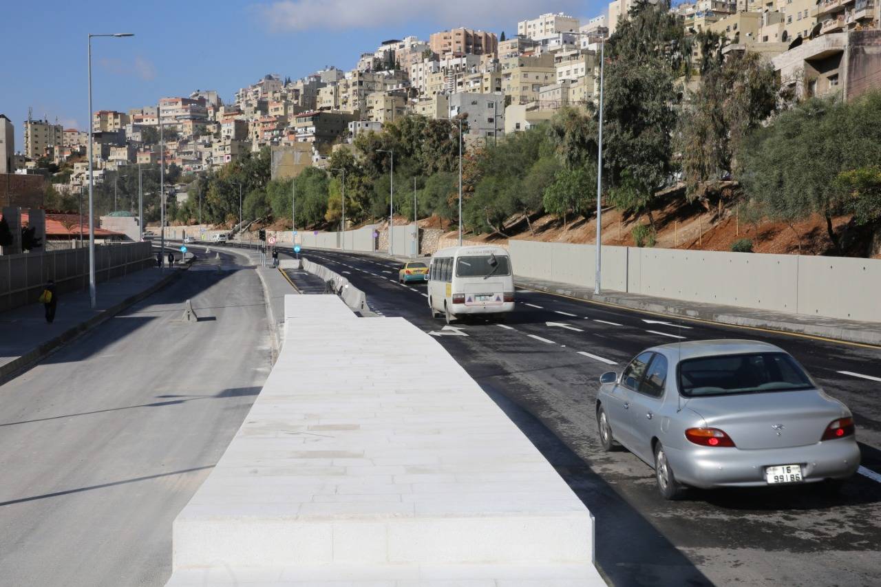 عودة حركة السير بشارع عمر مطر في رأس العين