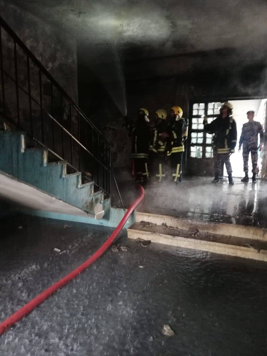 تعرض (27) شخص لضيق بالتنفس بحريق مدرسة في الرمثا