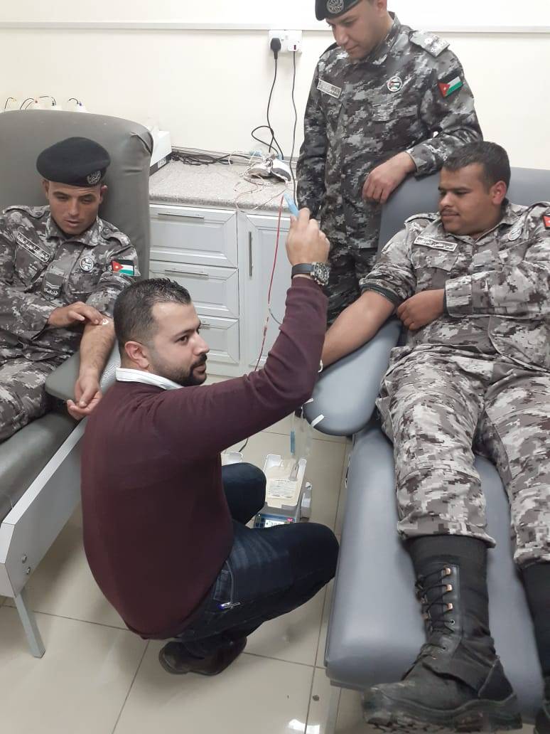 قوات الدرك تنفذ حملة للتبرع بالدم لمستشفى معان الحكومي