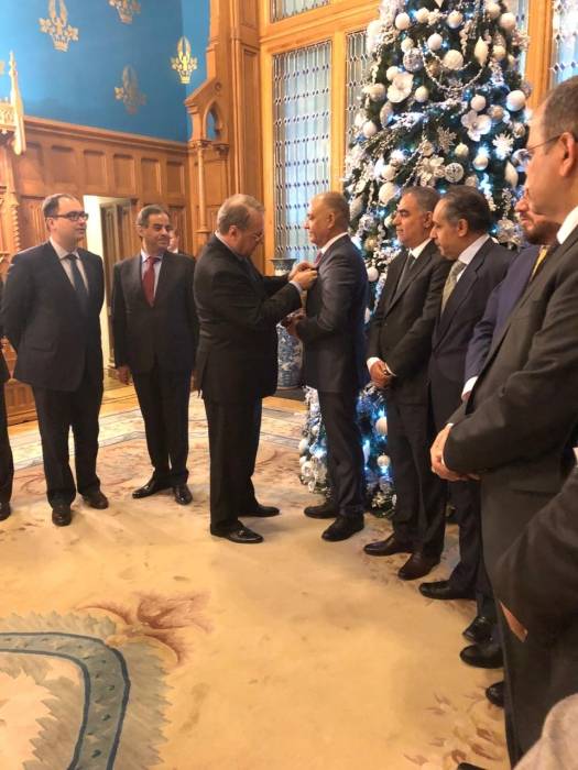 العضايلة يغادر روسيا بحفل وداعٍ ويتقلد وسام التعاون الروسي