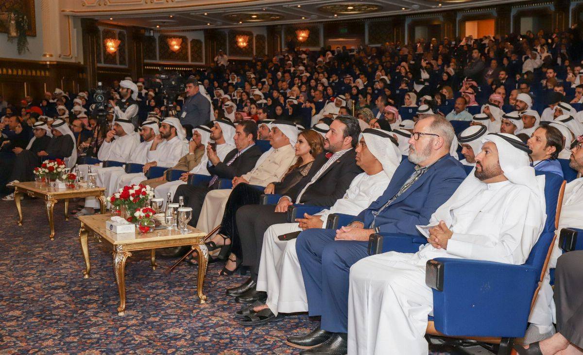 بإجمالي جوائز بلغت 200 ألف درھم .. (شمس) تتوج 13 فائزاً في مشروع التجربة الفنیة الإماراتیة