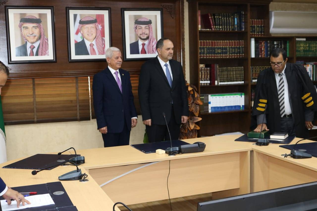 ٦٦ محاميا يؤدون اليمين القانونية أمام وزير العدل 