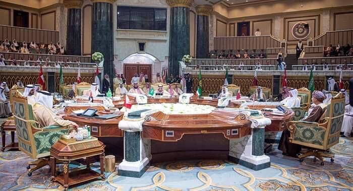 بعد 200 يوم قادة دول الخليج العربي  يبحثون من جديد افاق لارساء دعائم الامن والسلام  والتنمية في المنطقة