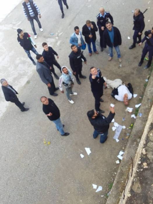 سقوط احد المعتصمين أمام مجلس النواب