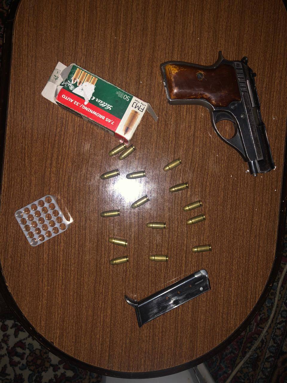 القبض على المتورطين في قضية سلب مبلغ مالي من فرع أحد البنوك في منطقة وادي الرمم اول أمس 