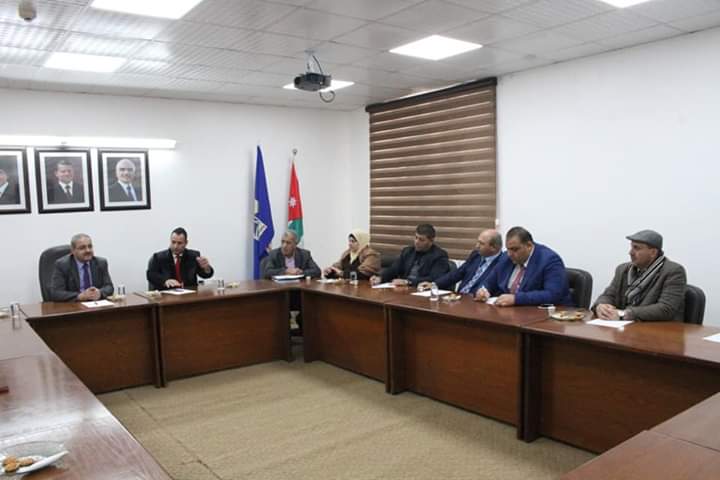 رئيس جامعة جدارا يلتقي أعضاء هيئة التدريس في كلية العلوم التربوية 