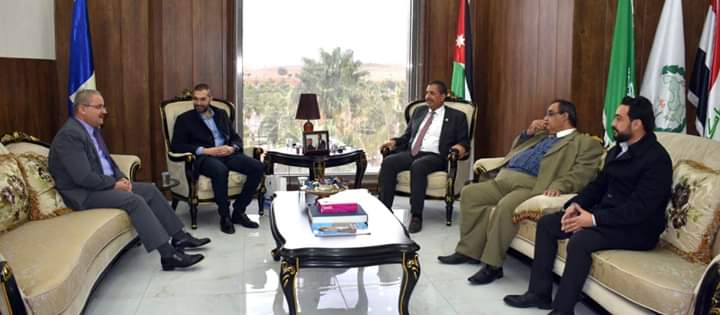 محاضرة للنائب زيادين عن دور الشباب للنهوض بالوطن في جامعة جدارا