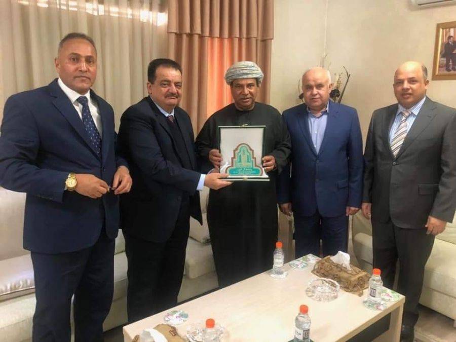 رئيس جامعة آل البيت يبحث مع السفير العُماني سبل تعزيز التعاون العلمي والأكاديمي