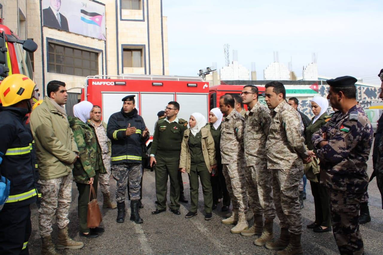 وفد من الخدمات الطبية الملكية يزور مديرية دفاع مدني غرب عمان