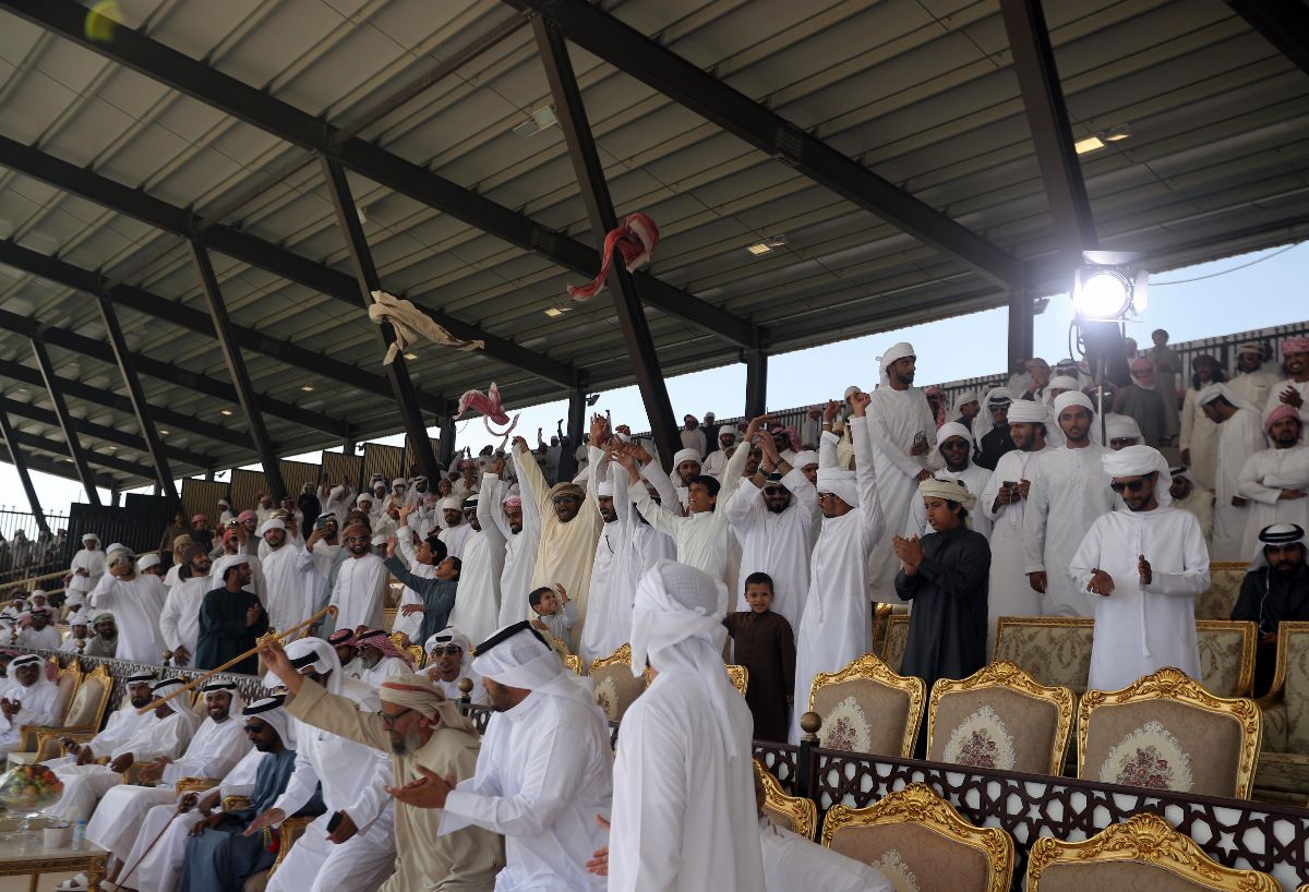 مهرجان الظفرة 2019 يتوج الفائزين في شوط أصحاب السمو الشيوخ مفاريد حقايق للمجاهيم