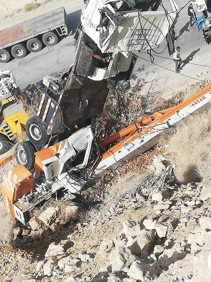 إصابة شخص اثر تدهور ونش في محافظة الكرك