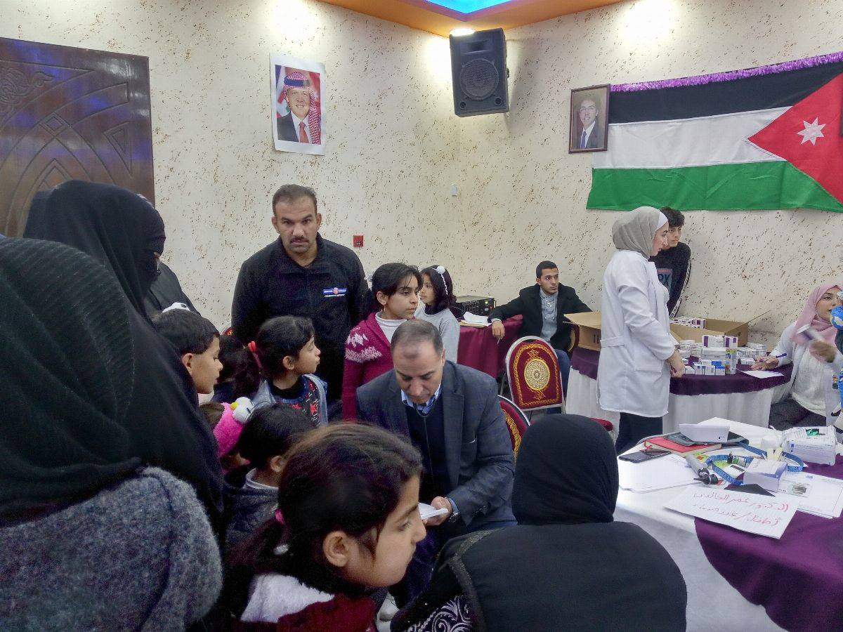 الدكتور عمر عواد الخالدي بالتعاون مع مستشفى الاستقلال ينظم يوم طبي مجاني بالخالدية / المفرق