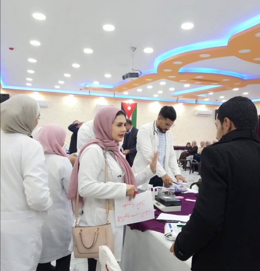 الدكتور عمر عواد الخالدي بالتعاون مع مستشفى الاستقلال ينظم يوم طبي مجاني بالخالدية / المفرق