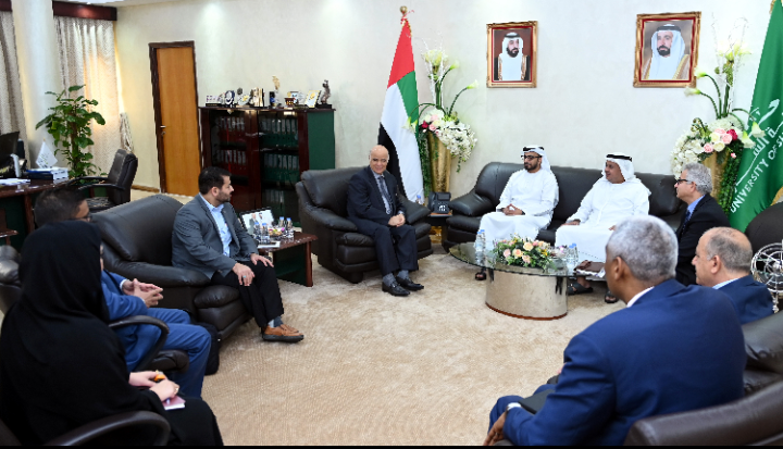 جامعة الشارقة تستقبل وفداً من  الدفاع المدني وبلدیة مدینة أبوظبي