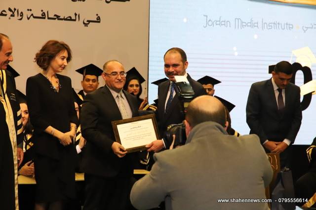تخريج الفوج العاشر من طلبة الماجستير في الصحافة والإعلام الحديث في المعهد الاعلامي
