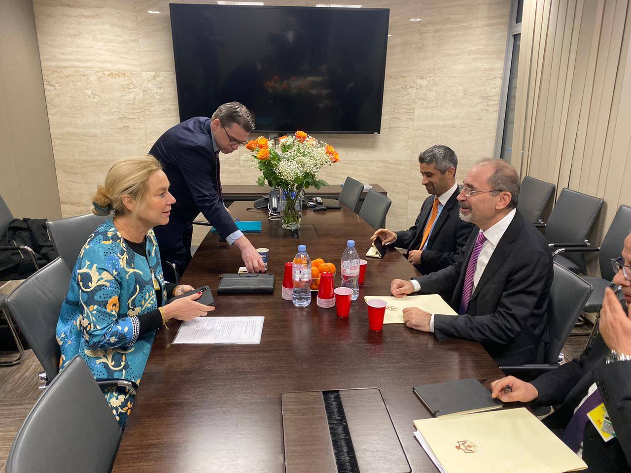 الصفدي يلتقي المفوض العام بالوكالة لوكالة الأمم المتحدة لإغاثة وتشغيل اللاجئين الفلسطينيين (الأنروا)