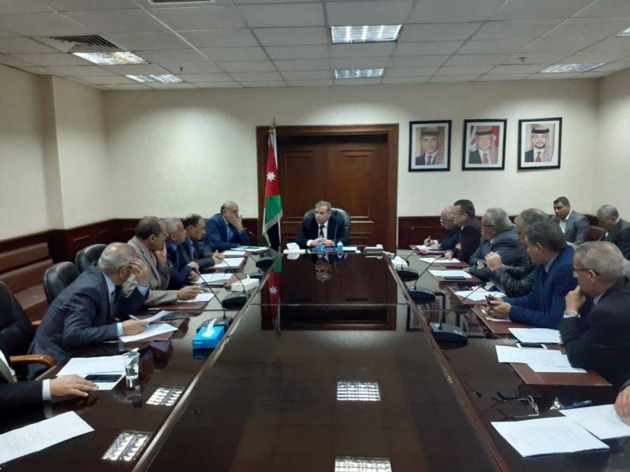 وزير الصحة يفوض مدراء الصحة بالتواصل مع الاعلاميين للحديث حول عدد حالات الانفلونزا اولا باول