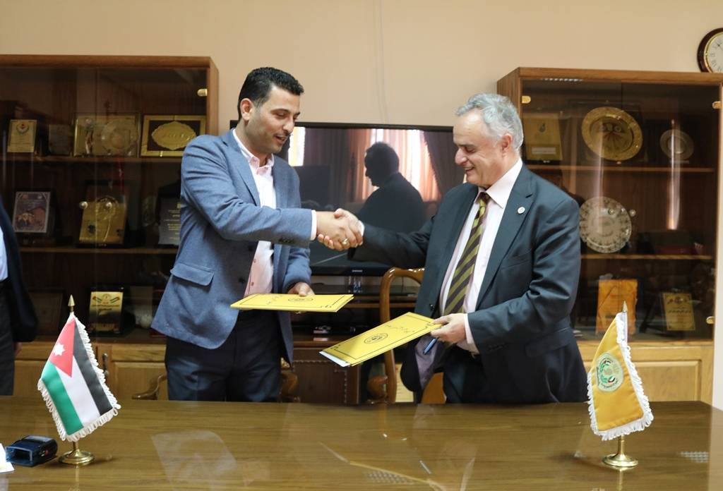 توقيع اتفاقية تنفيذ مشروع مبنى مركز بحوث وتطوير الطاقة المتجددة في جامعة الحسين بن طلال