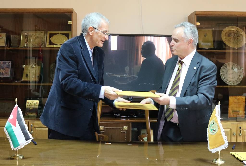 توقيع اتفاقية تنفيذ مشروع مبنى مركز بحوث وتطوير الطاقة المتجددة في جامعة الحسين بن طلال