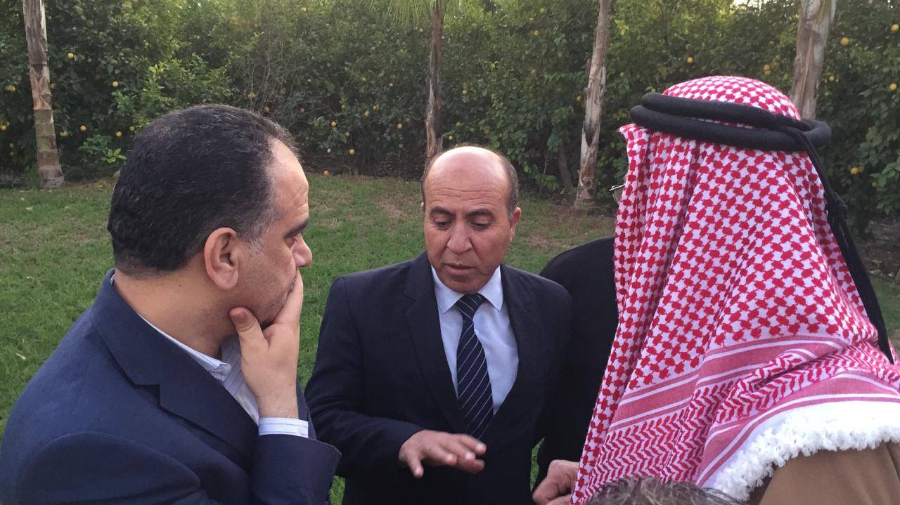 وزير الزراعة يلتقي مزارعي الحمضيات في الاغوار الشمالية 