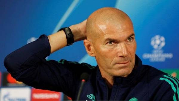 زين الدين زيدان .. من لاعب سريع الغضب إلى مدرب يتميز بالهدوء المستفز