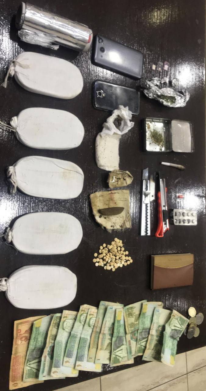 ضبط كميات كبيرة من المواد المخدرة بمداهمات لادارة مكافحة المخدرات لمروجين للمواد المخدرة في محافظتي العاصمة والبلقاء