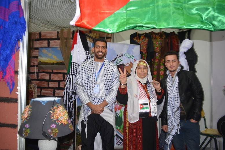 افتتاح معرض وبازار الطلبة العرب في جامعة عمان الأهلية