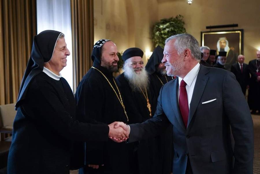الملك يستقبل رؤساء الكنائس في الأردن والقدس وشخصيات مسيحية بمناسبة الأعياد المجيدة .. صور