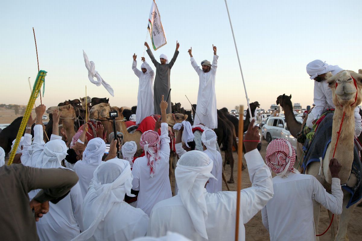 لليوم الخامس عشر على التوالي..  مهرجان الظفرة 2019 يشهد حضوراً جماهيرياً مكثفاً مع اقتراب ختام دورته الحالية