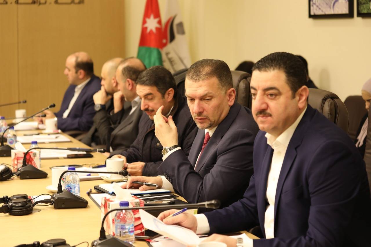 المستقلة للانتخاب تلتقي رؤساء وممثلي غرف الصناعة