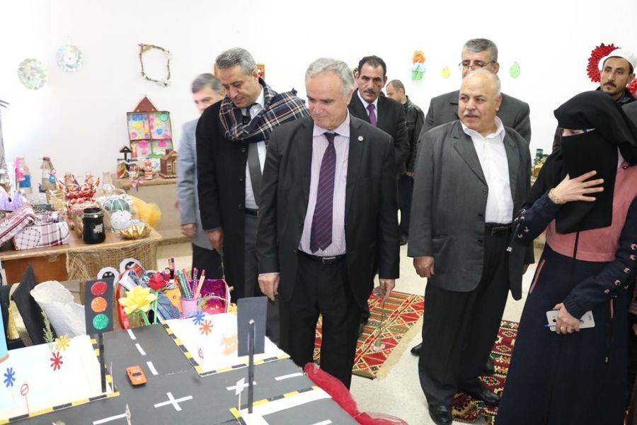 افتتاح قاعة حاسوب ومعرض إعادة تدوير في مدرسة جامعة الحسين بن طلال التطبيقية