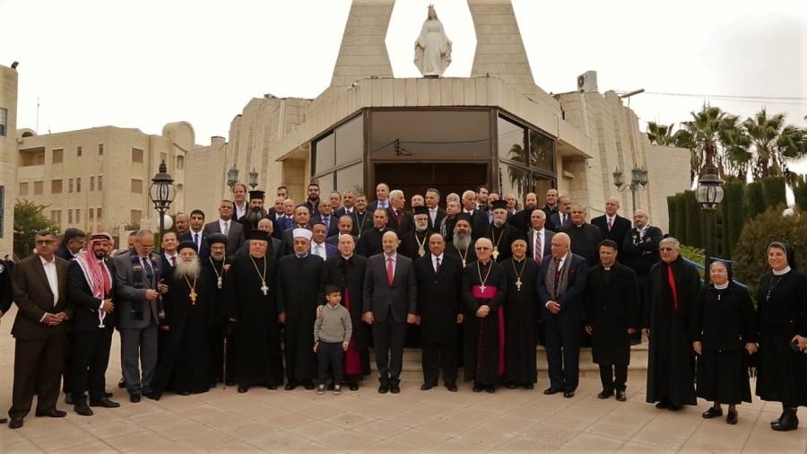 الرزاز يهنئ الأخوة المسيحيين بالأعياد المجيدة
